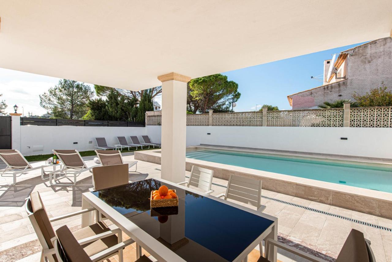 A Perfect Location Villa For Holidays With Ac And Private Pool Port de Pollença Kültér fotó